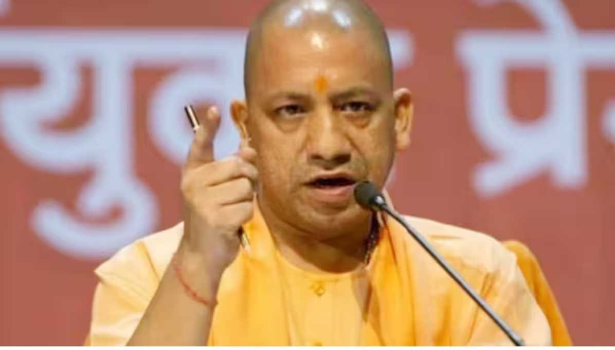 सिर्फ भाषण से नहीं आचरण परिवर्तन से बदलाव आता है : सीएम योगी